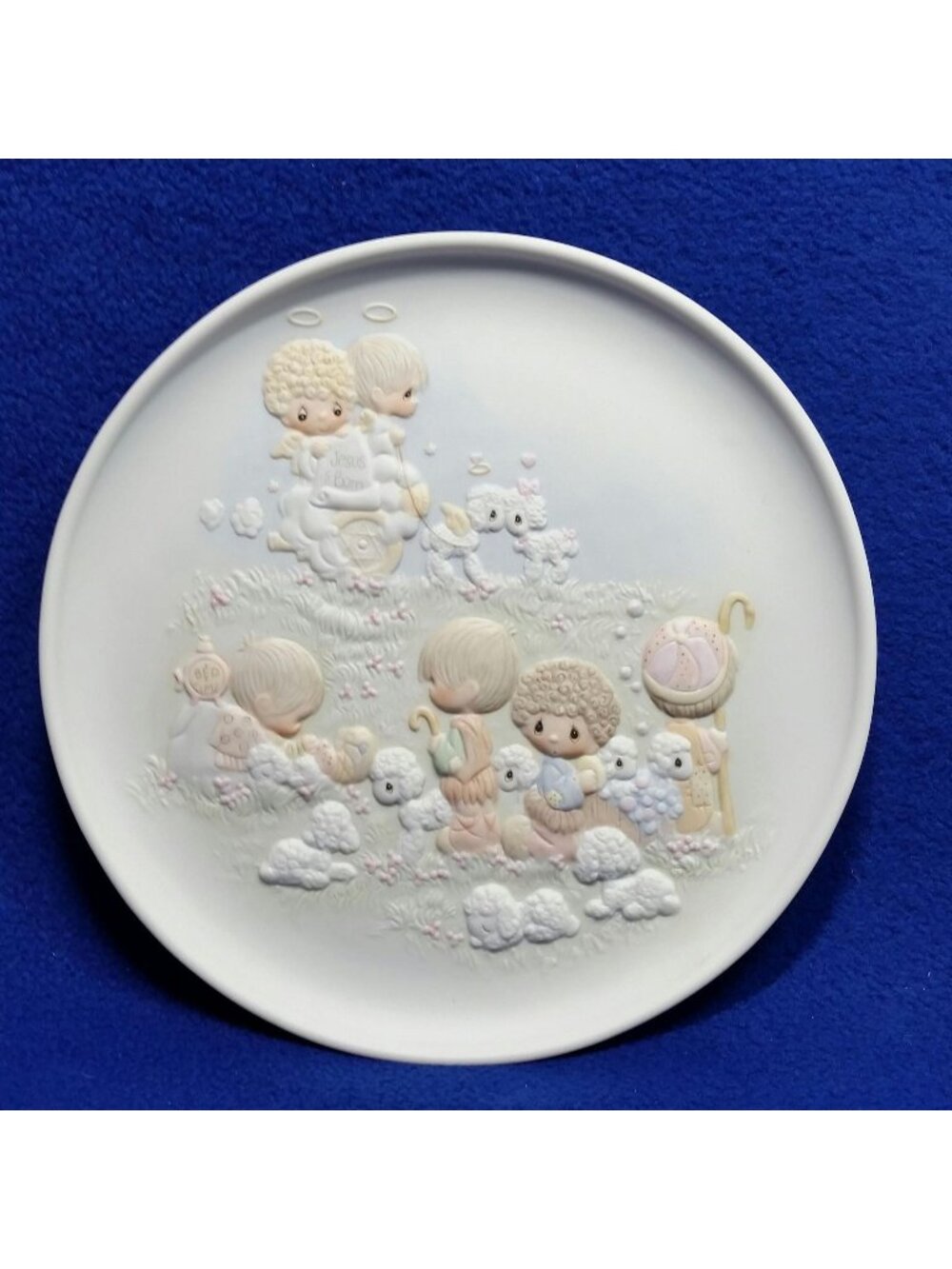 Precious Moments Unto Us A Child Is Born Collectors Plate E-5395 4th Issue